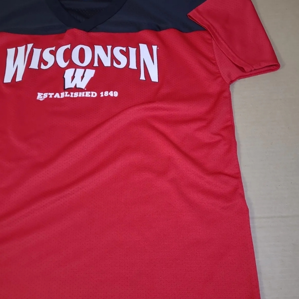 Vintage 90s Wisconsin Badgers UW Mesh Jersey T-Shirt Majestic USA Made - Picture 10 of 12